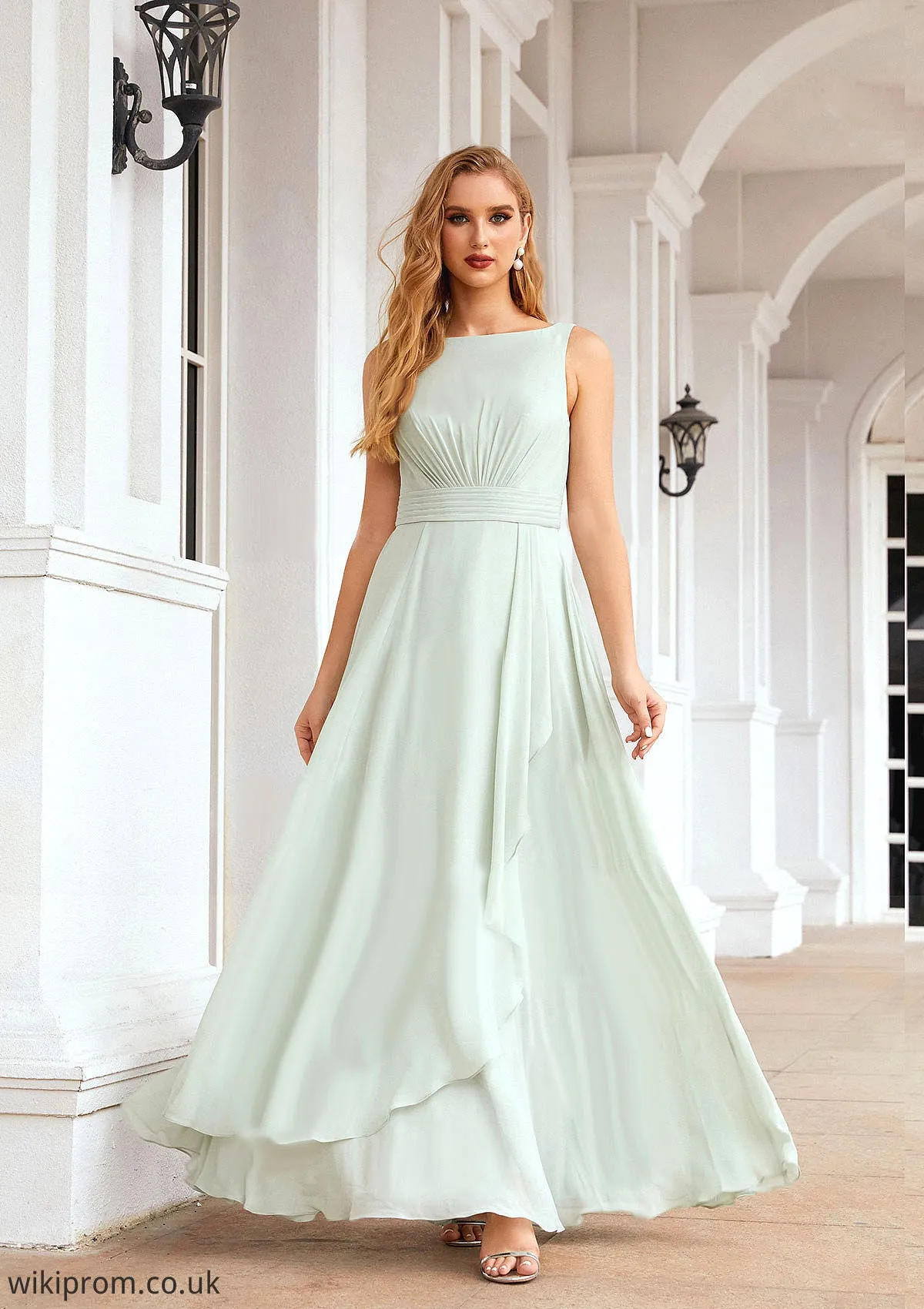 A-line Bateau Sleeveless Chiffon Long/Floor-Length Bridesmaid Dresses Ruffles Pleated Autumn SWKP0025608