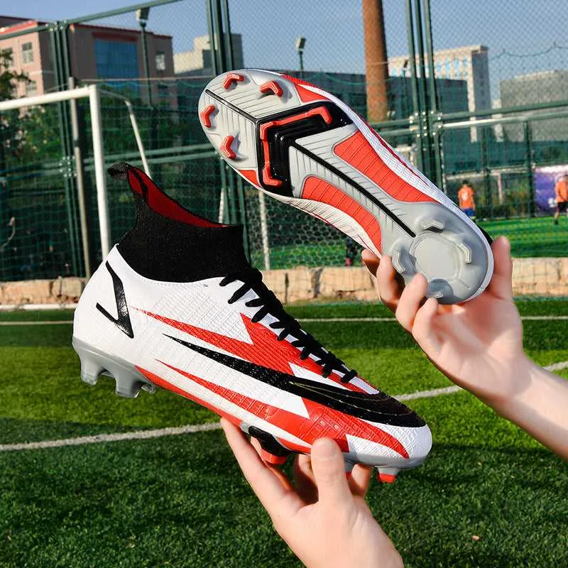 Adult High-Top Soccer Cleats for Training and Matches