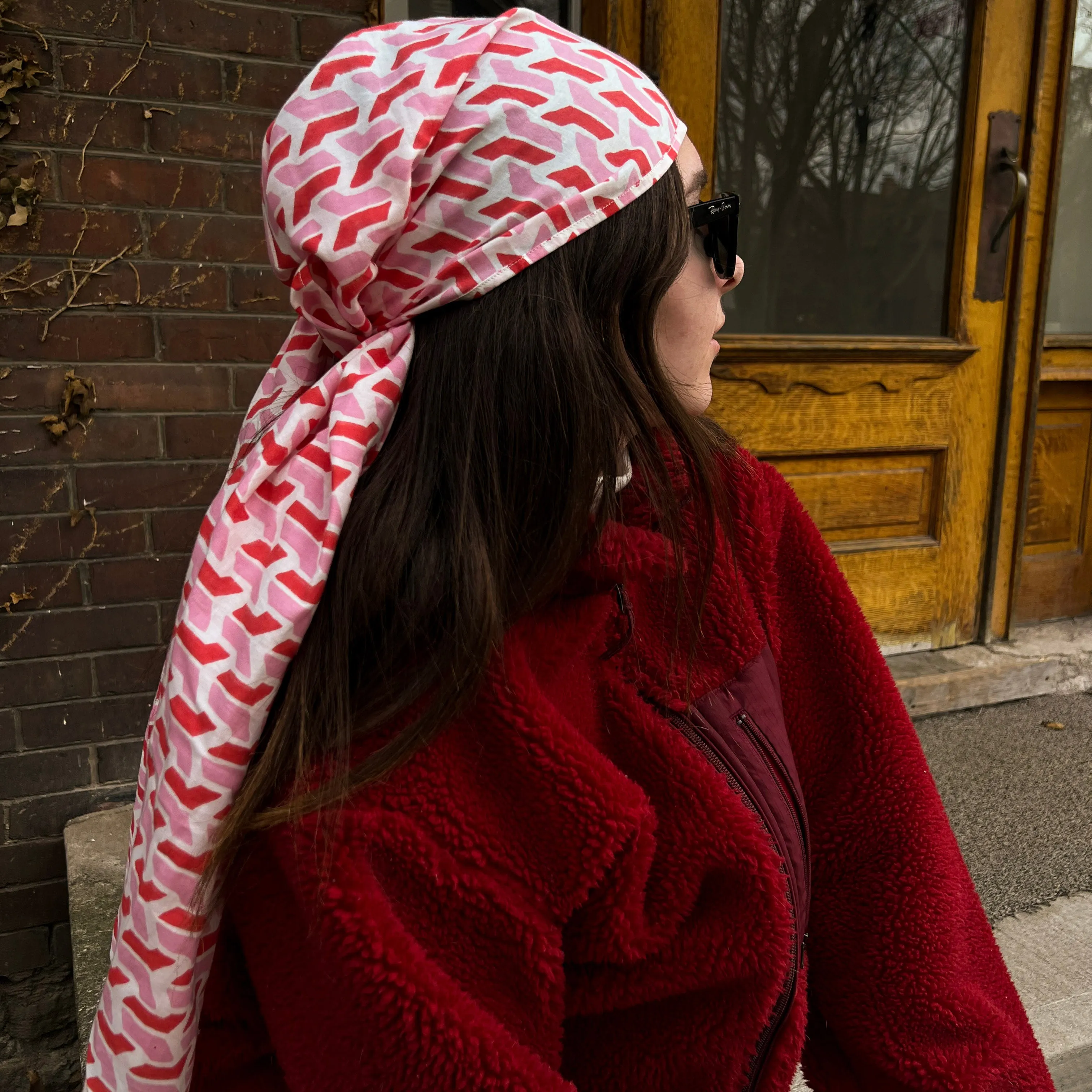 Donna Scarf in Pink Red Chevron