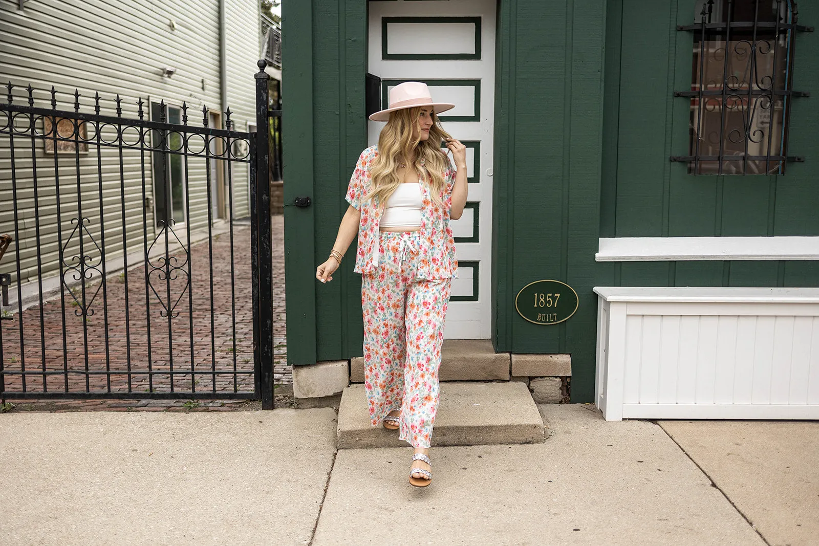 hattie pants in ivory floral