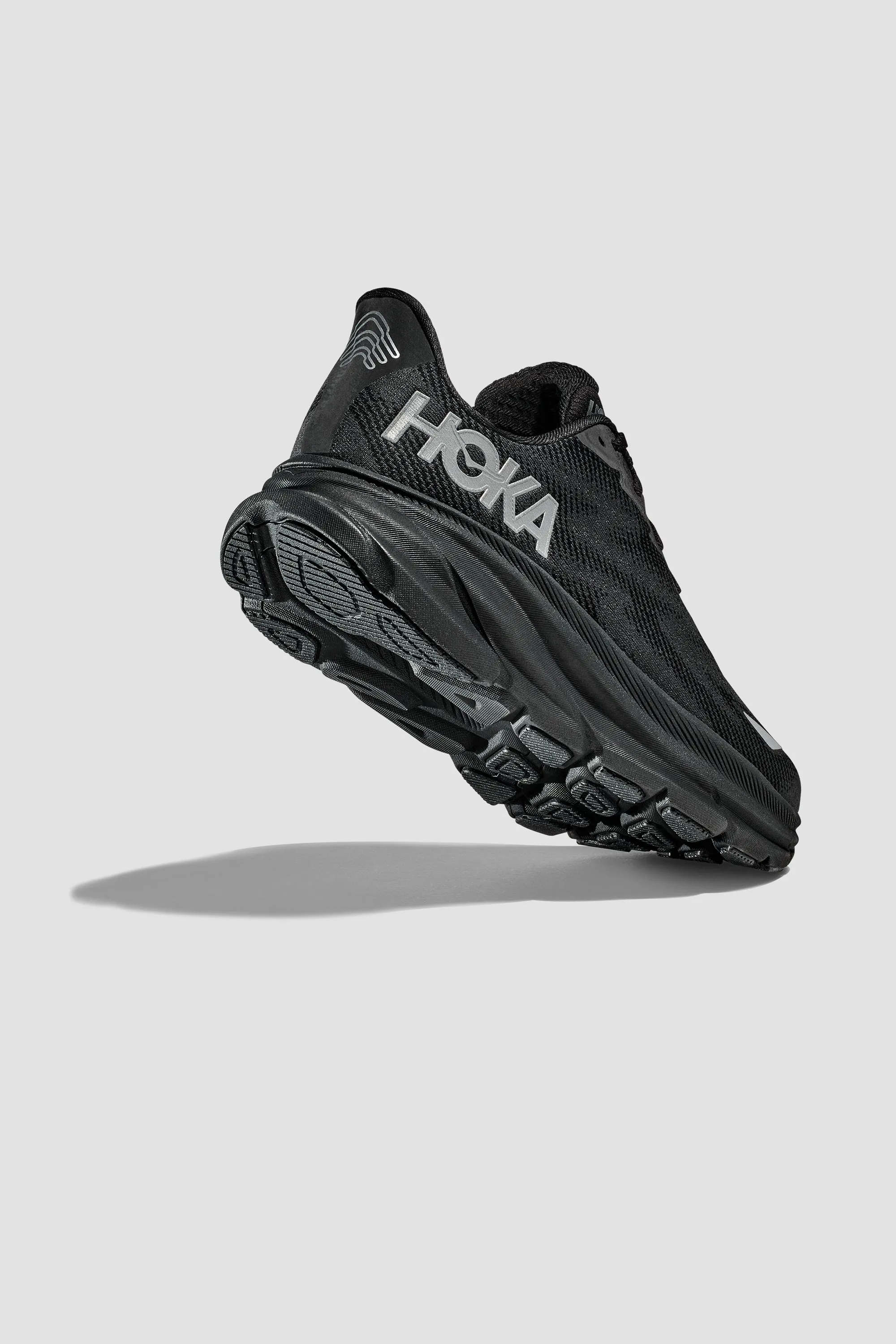 HOKA Women's Clifton 9 GTX in Black/Black