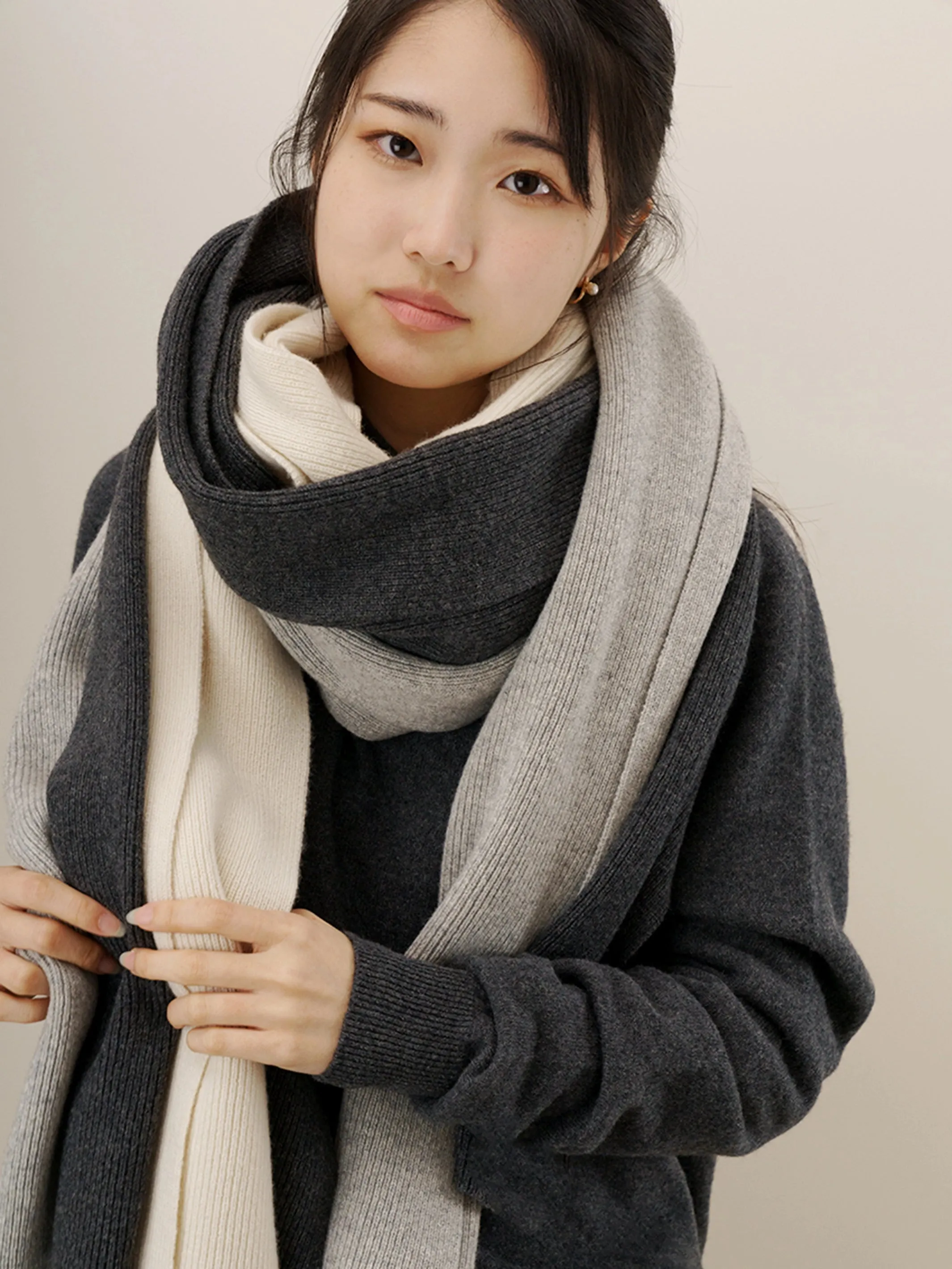 LONG SCARF GREY