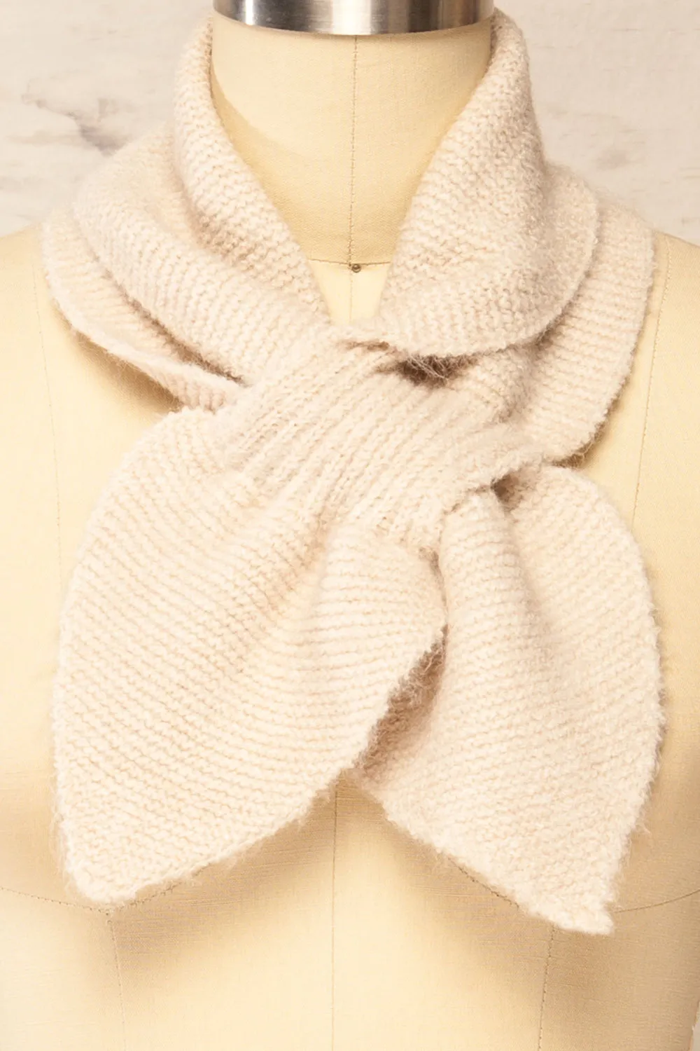 Terni | Small Beige Knit Scarf