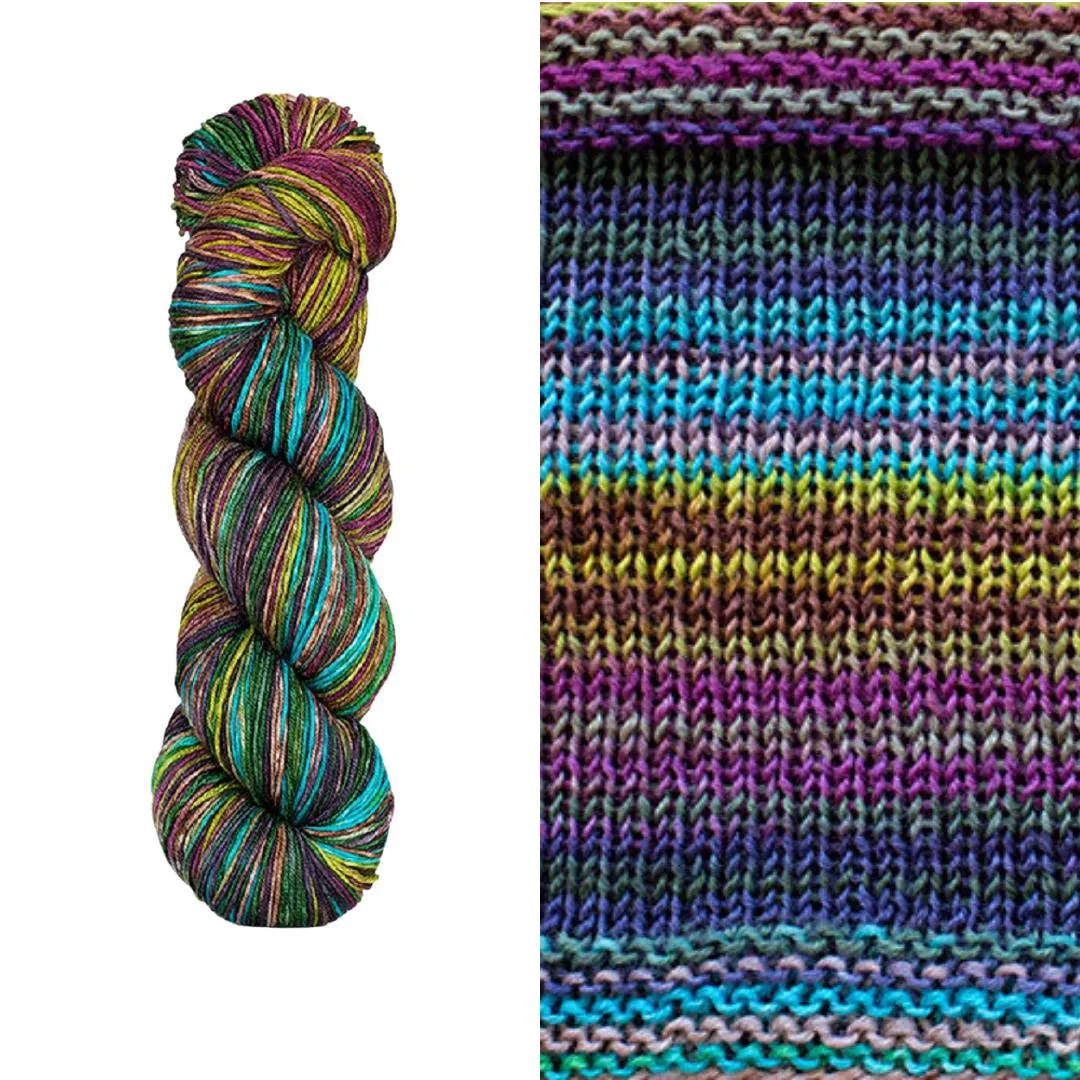 Uneek Chevron Scarf Kit | Fingering / DK / Worsted Weights