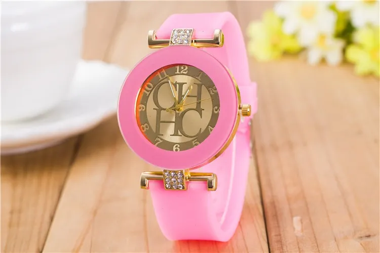 Watch Women Logo 2019 Ladies Designer Watches Luxury Brand Famous Montre Femme High Quality Rhinestone Gold Charm Bracelet